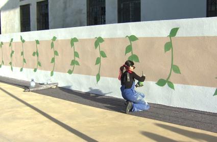 Mural en la cárcel vieja de Cáceres