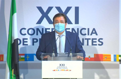 Fernández Vara en rueda de prensa tras la conferencia de Presidentes