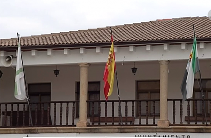 Fachada ayuntamiento Peraleda de la Mata