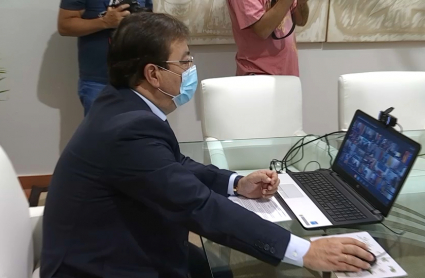 Fernández Vara en la videoconferencia con el los presidentes autonómicos y Pedro Sánchez