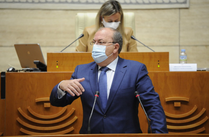 José Antonio Monago, durante su intervención en la Asamblea