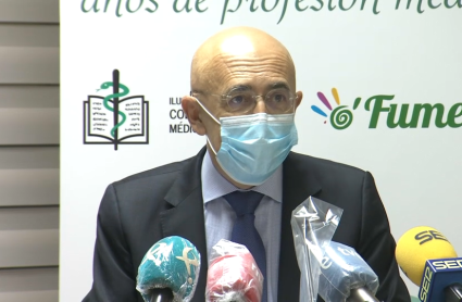 Imagen de Carlos Arjona, presidente del Colegio de Médicos de Cáceres