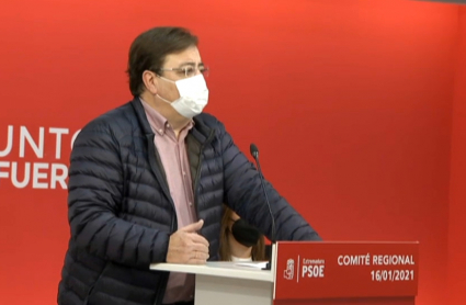 Fernández Vara en comité regional del PSOE