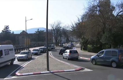 La caravana de vehículos por las calles de Mérida se ha repetido también en otros puntos de España.