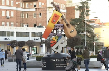 Aspecto de la Plaza Minayo de Badajoz la tarde de Lunes de Carnaval. Calles vacías y silencio en un Lunes de Carnaval atípico en Badajoz.