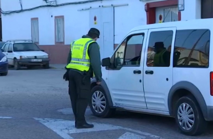 Control de la Guardia Civil en Burguillos del Cerro