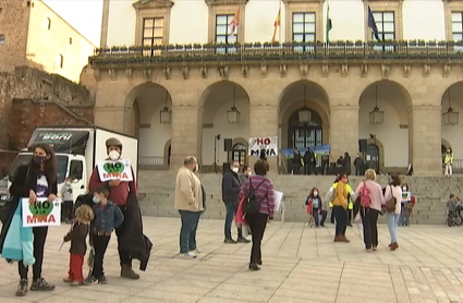 Protesta contra la mina de litio en Cáceres