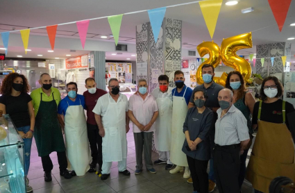 Imagen del alcalde cacereño Luis Salaya, en la celebración del 25 aniversario del Mercado de  Ronda del Carmen