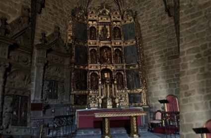 Retablo de la iglesia de San Martín dañado por el fuego