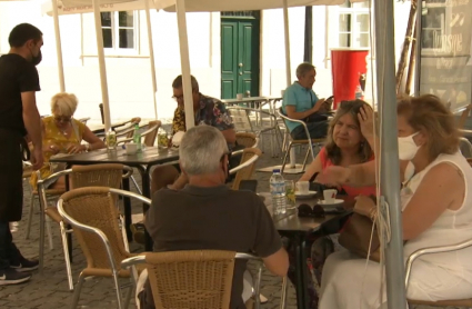 Terraza de un local de hostelería este viernes en Elvas 