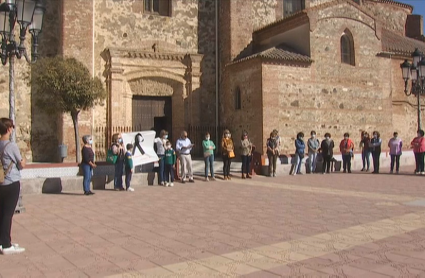 Imagen de la concentración esta mañana en el municipio de Ahillones 