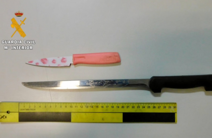 Cuchillos intervenidos al detenido