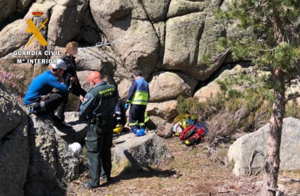 Momento del rescate del montañero