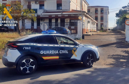 Traslado del detenido a la comisaría de Olivenza