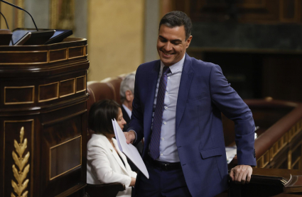 El presidente del Gobierno, Pedro Sánchez, comparece este miércoles ante el pleno del Congreso a petición propia para dar cuenta de las relaciones con Argelia e informar sobre el último Consejo Europeo extraordinario. 