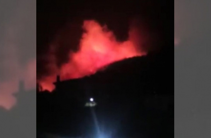 Imagen del incendio en Navezuelas