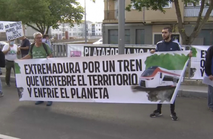 Manifestación por la modernización del tren en Extremadura