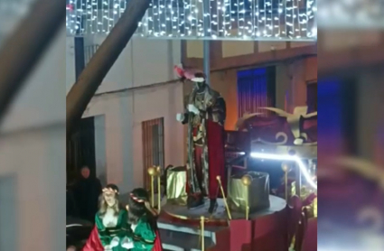 El Rey Baltasar bailando en Villanueva de la Serena