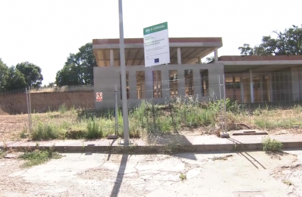 Obras del colegio en Perales del Puerto