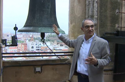 Director del Museo catedralicio explicando la reforma
