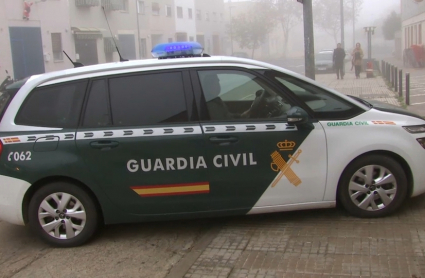 Momento en el que el detenido por la muerte de un hombre en Calamonte llega a los juzgados de Mérida